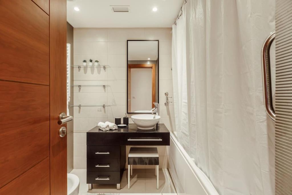 Charmoso Apartamento Sacavém Exteriör bild