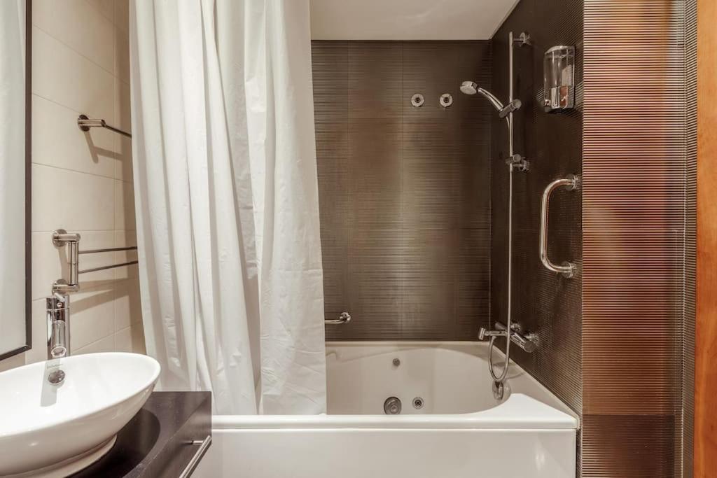 Charmoso Apartamento Sacavém Exteriör bild