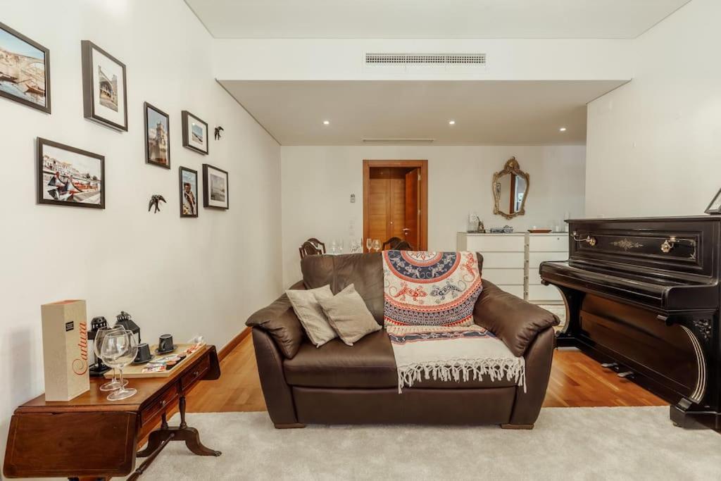 Charmoso Apartamento Sacavém Exteriör bild